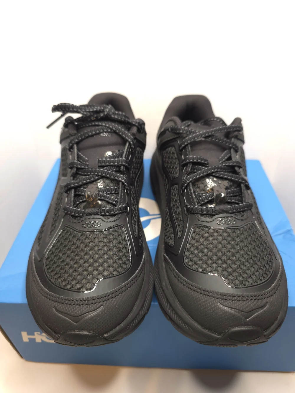 Hoka U Clifton One9 Black Men's Size 7.5 / Womans 8.5